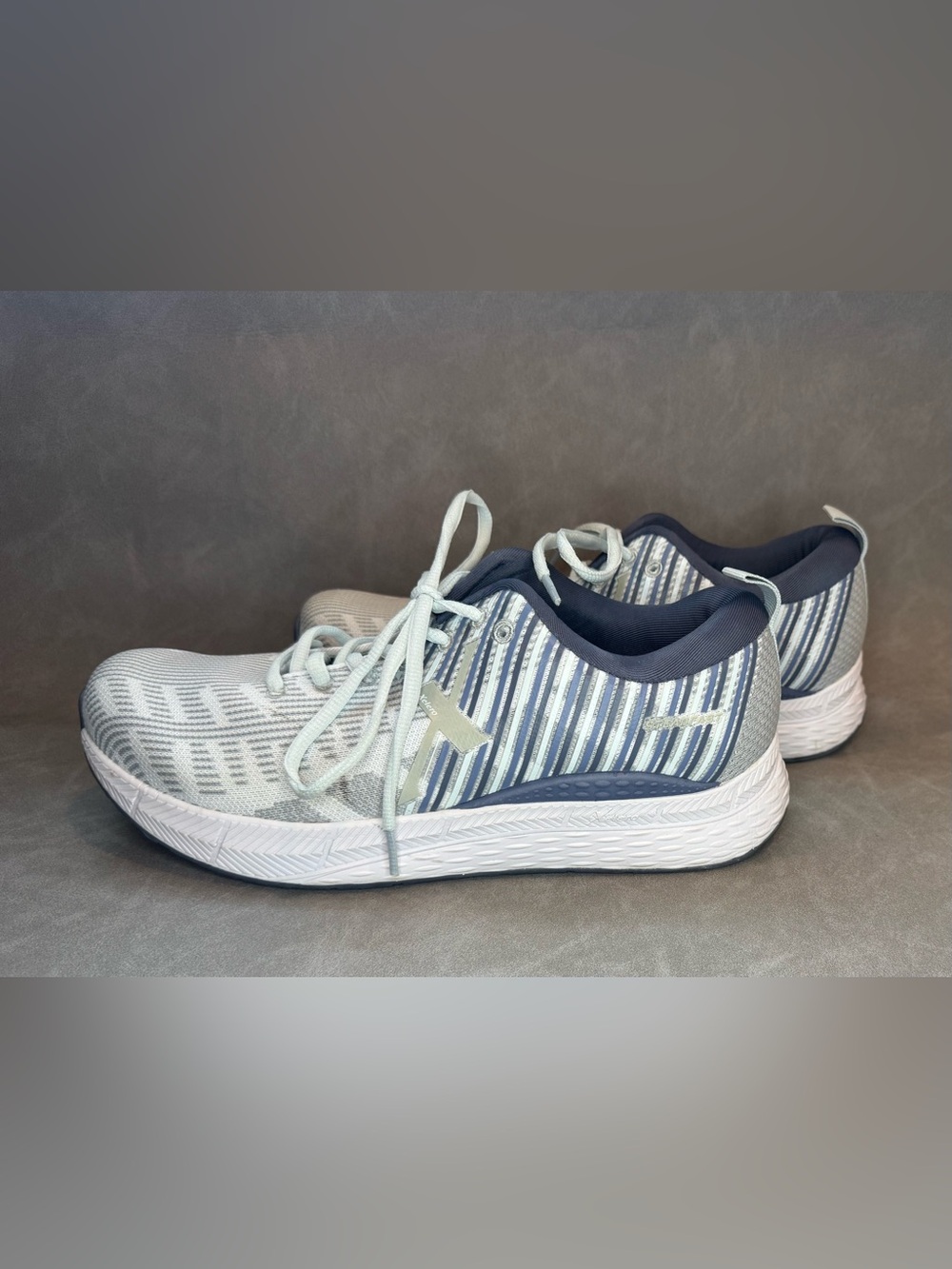 Xelero Women’s Size 11 Orthopedic Walking Shoes Gray Blue Comfort Sneakers EU 43